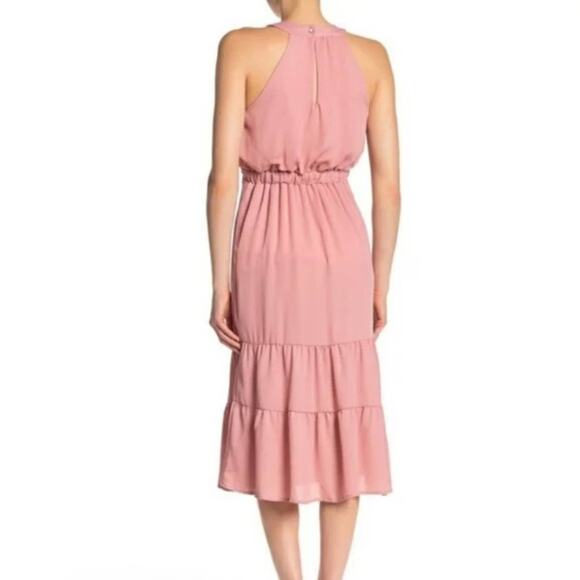 NSR Dorothy Tiered Ruffle Midi Dress Dusty Pink {T23} - Picture 2 of 3